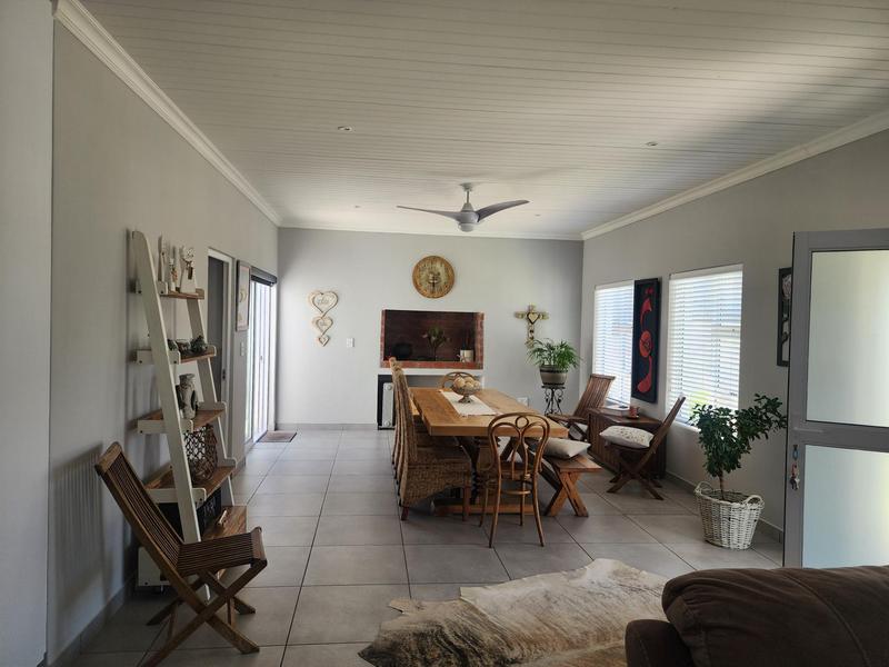 To Let 3 Bedroom Property for Rent in Port Owen Western Cape